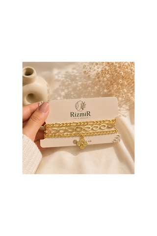 Yonca Figürlü Gold Renk Üç Sıra Zincir Bileklik Altın Yonca Figürlü Gold Renk Üç Sıra Zincir Bileklik Altın