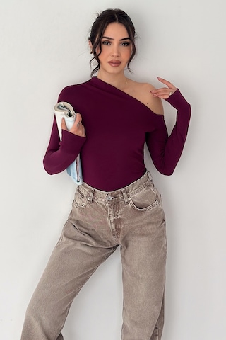 Noa & Noa Kadın Asimetrik Tek Omuz Bluz White Angle bordo