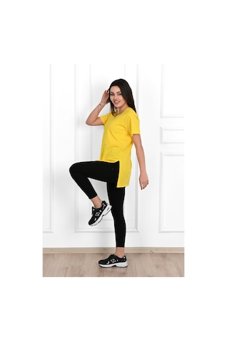 Kadın V Yaka Yırtmaçlı T-shirt 8783-22 001