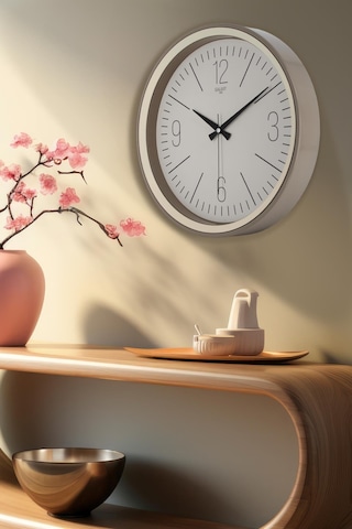 Kumbeji Kasa Krem Çerçeve Duvar Saati 37 Cm Diğer