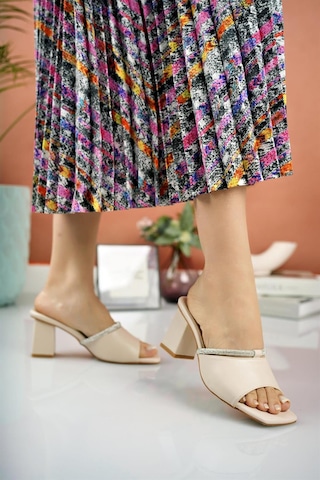 Nesil Shoes Senyo 076 Ten Yazlık Topuklu Kadın Terlik