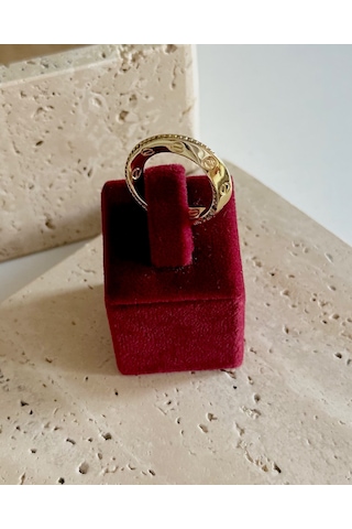 Gold Kıvrımlı Marka Yüzük Çok Renkli