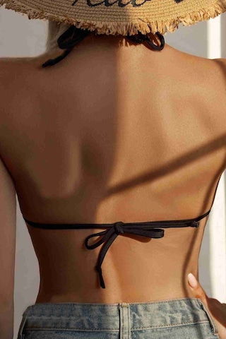 Angelsin Siyah Boyundan Bağlamalı Üçgen Bikini Üstü Siyah 001