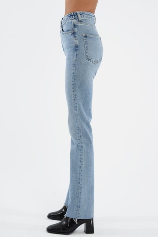 Açık Mavi Slim Straight Paçası Yırtmaçlı Çapraz Kemerli Jean Pantolon C 4556-012 Açık Mavi