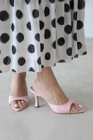 Wolk Shoes Franco Kadın Topuklu Deri Arkası Acık Topuklu Ayakkabı Pudra