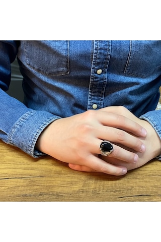925 Ayar Gümüş Pençeli Oval Oniks Taşlı Erkek Yüzük