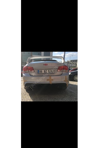 Chevrolet Cruze Bagaj Üstü Spoyler Fiber Boyasız