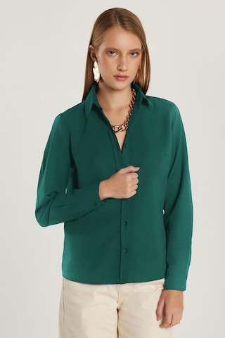 Tudors Kadın Slim Fit Dar Kesim Uzun Kollu Pamuklu Vücuda Oturan Dokulu Yeşil Basic Gömlek-38817 Yeşil