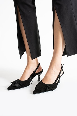 Dericia Shoes Jewel Hakiki Deri Süet Püskül Detaylı Kadın İnce Topuklu Ayakkabı Siyah