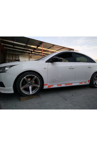 Chevrolet Cruze Yan Marşpiyel
