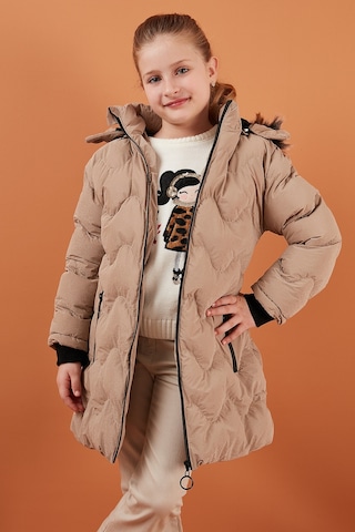 Lela Peluş Astarlı Yakası Suni Kürklü Çıkarılabilir Kapüşonlu Kışlık Kız Çocuk Mont 5761905 Vizon