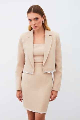 Sateen Aksesuarlı Kısa Ceket - Bej-134921 Bej