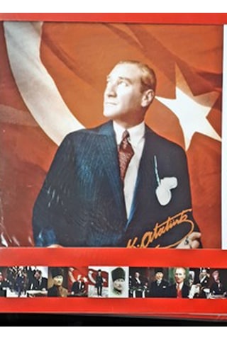 Atatürk Posteri 20 CM x 30 CM 12 Değişik Adetli Paket
