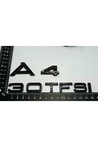 Audi A4 30 TFSi Parlak Siyah ABS 3M 3D Bagaj Yazı Logo Ür