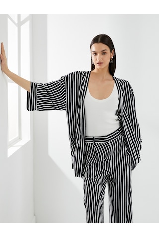 Koton Viskon Kimono Yarım Kollu Cep Detaylı Siyah Çizgili 4sak50080uw 4SAK50080UW9S9 Siyah