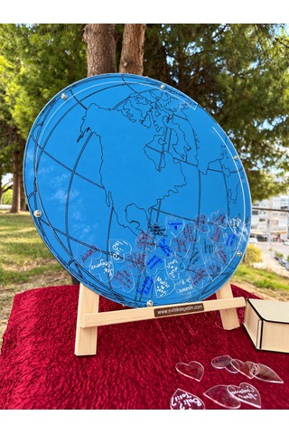 Öğretmenler Gününe Özel Dünya Haritalı Pleksi Mdf Yuvarlak Hatıra Anı Kutusu (50CM) Kalem ve Şövale Hediyeli