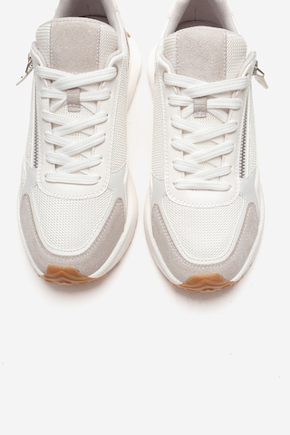 Luvishoes Rocca Buz Beyaz Fermuar Detaylı Kadın Sneaker Beyaz