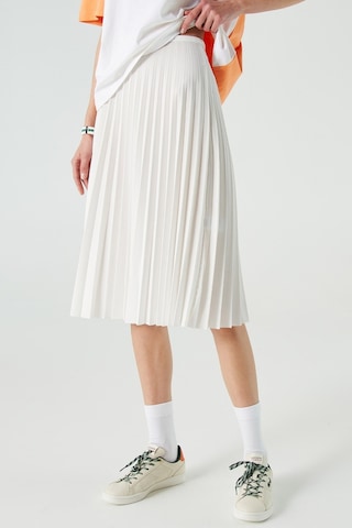 Lacoste Women's Pleated Skirt Pileli Kadın Etek Beyaz