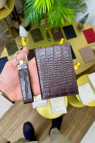 Premium Deri Ruhsat Kılıfı Ve Anahtarlık Seti Kahverengi Croco