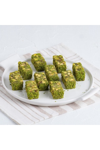 Bulutlar Kuruyemiş Antep Fıstıklı Narlı Oscar Lokum Kg 500