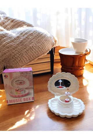 Hareketli Balerinli Işıklı Müzik Ve Takı Kutusu
