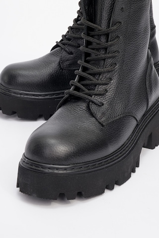 Loreta Siyah Hakiki Deri Kadın Postal Bot Siyah