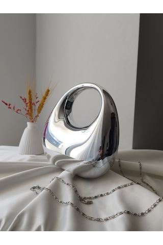 Vivazzaluxe Modern Tasarım Oval Tutmalı Küçük Boy Kadın Abiye El, Omuz Çanta Gümüş
