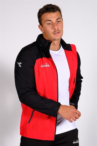 Diadora Elite - Erkek Siyah-Kırmızı Su Geçirmez Spor Yağmurluk Kırmızı