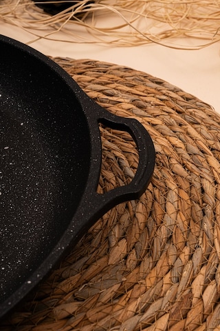 Çarşıdayız Siyah Renk 36 Cm 2 Kg Döküm Kavurma Saç Tavası Balık Tavası Siyah