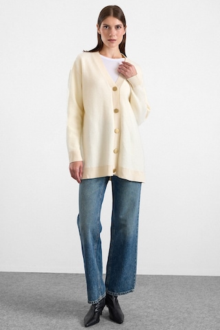 Olcay V Yaka Soft Kumaş Hırka Krem 8295