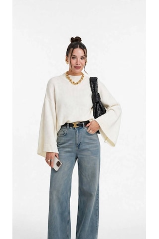 Marka Model Yarasa Kol Crop Kazak Ekru