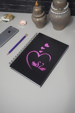 Kuğu Aşk Tasarım Siyah Ahşap Kapaklı Defter Ajanda - Günlük - Çizgisiz Defter - Sevgiliye Hediyelik