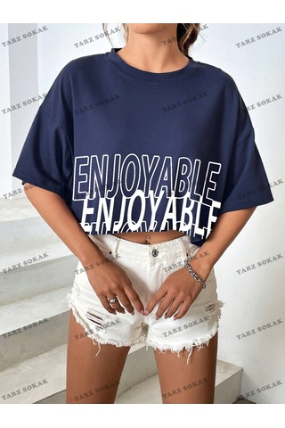 Flood Of Style Crop Ckod-232913 . Coolane Harfli Grafik Düşük Omuzlu Lacivert