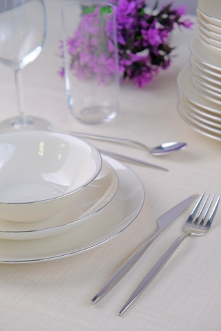 Tabak Evi Chic Platin Porselen Yemek Takımı 24 Parça 6 Kişilik Beyaz - Gümüş