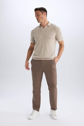 DeFacto %100 Pamuk Yazlık Jogger Pantolon Regular Fit Normal Kesim Keten Görünümlü Düz Paça Cepli B4138AX25SPKH487