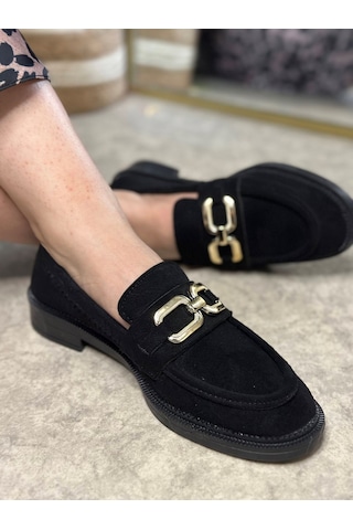Günlük Kadın Loafer Klasik Alçak Topuklu Desenli Taban Zincirli Oval Burunlu Makosen Ayakkabı 100 Siyah Süet Altın