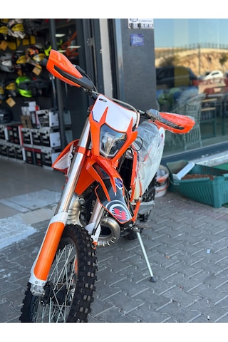 Yuki Ysn Dirty Paws 250 Motosiklet Turuncu