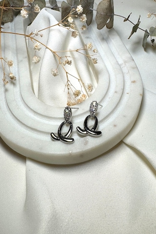 Luxury Collection Damla Tasarım Zirkon Taşlı Gümüş Renk Çelik Küpe Gümüş