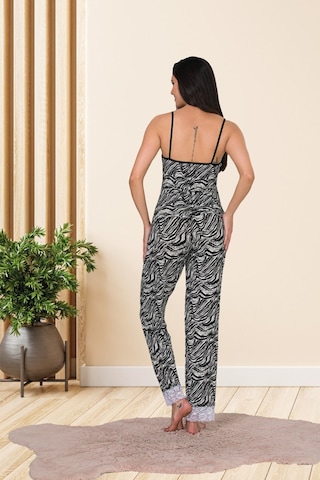 Myben Kadın Zebra Desenli Pamuklu Likralı Siyah Renkli Askılı Dantel Detaylı Pijama Takımı 28456 Siyah