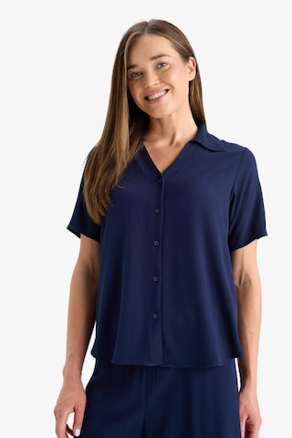 DeFacto Regular Fit Krinkıl Viskon Kısa Kollu Gömle F5835AX25SMNV135