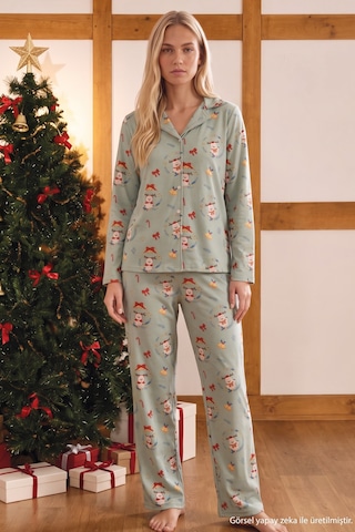 Siyah İnci Yeşil Yılbaşı Temalı Desenli Termal Kumaşlı Ultra Soft Yumuşak Düğmeli Örme Pijama Takımı 26226824
