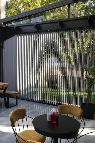 Gri Pvc Dikey Perde Döndürülebilen Tam Açık Ya Da Tam Kapalı Pvc Dikey Gri