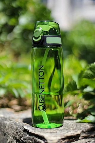 United Colors Of Benetton Matara Suluk Kilitli Kapak Tritan 700 Ml Yeşil