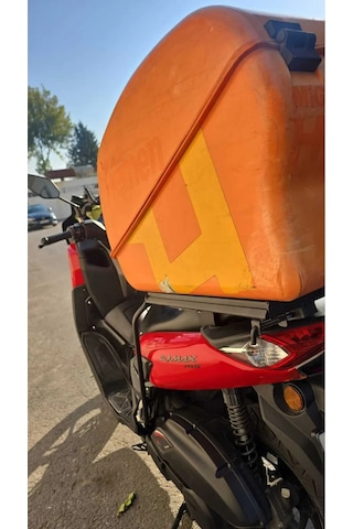 Yamaha Nmax Kızaklı Kurye Demiri Vida Seti Dahil Destekli