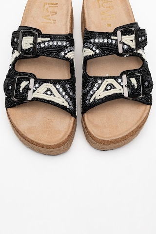 Luvishoes Luvi Shoes Bobby Siyah Taşlı Etnik Desenli Hasır Kalın Mantar Tabanlı Kadın Terlik Siyah