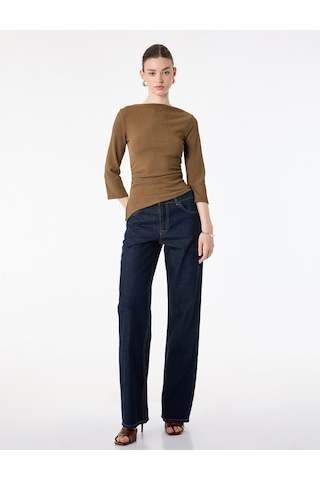Koton Krep Kumaş Slim Fit Drape Detaylı Asimetrik Kesim Yuvarlak Kayık Yaka Tişört Kahverengi 6sak50359ek Kahve