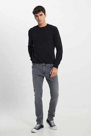 Regular Fit Normal Kesim Bisiklet Yaka Siyah Triko L242474001 Siyah