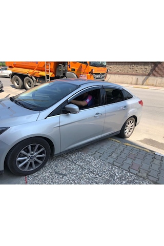 Ford Focus 3 Cam Rüzgarlığı Kromlu 2012+ Niken