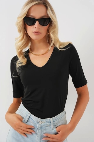 V Yaka Kısa Kol Basic Bluz 955 - Siyah Si Yah