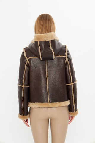 M M Marki Marki Hakiki Deri Kapüşonlu Oversize Kadın Mont - İçi Kürklü - Kahverengi 65 Cm - 115522
